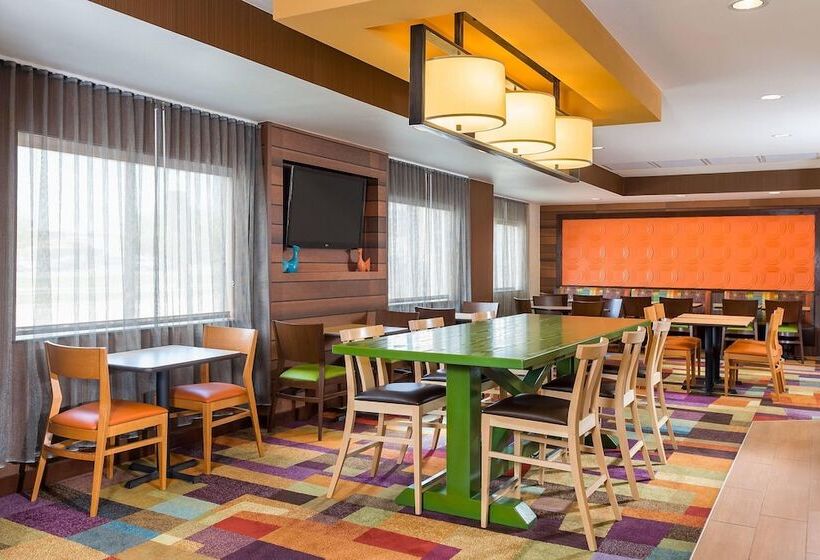 هتل Fairfield Inn & Suites Grand Rapids