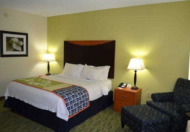 هتل Fairfield Inn & Suites By Marriott Hickory
