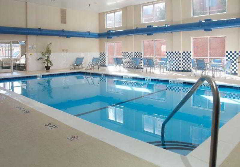 هتل Fairfield Inn & Suites By Marriott Hickory