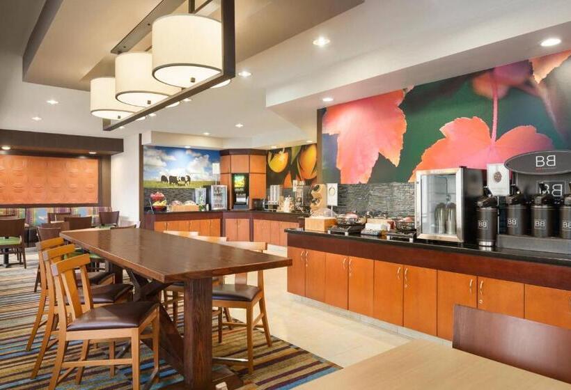 هتل Fairfield Inn & Suites Omaha East/council Bluffs, Ia