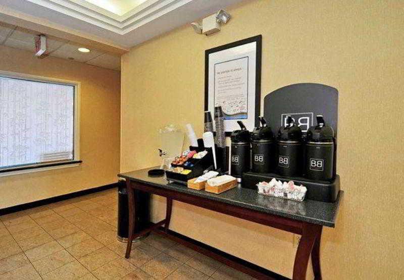 בית מלון כפרי Fairfield Inn And Suites By Marriott Potomac Mills Woodbridge