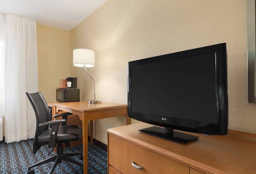 هتل Fairfield Inn & Suites Saginaw