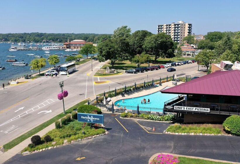 هتل Harbor Shores On Lake Geneva