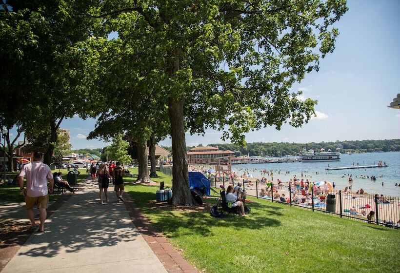 בית מלון כפרי Harbor Shores On Lake Geneva