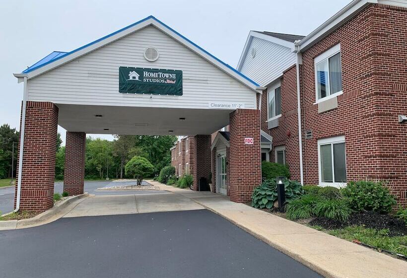 فندق Hometowne Studios By Red Roof East Lansing Okemos