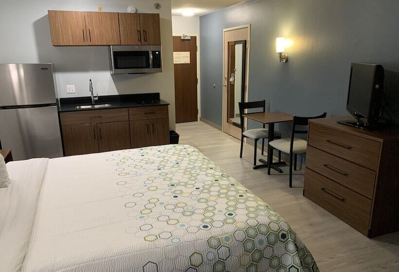 فندق Hometowne Studios By Red Roof East Lansing Okemos