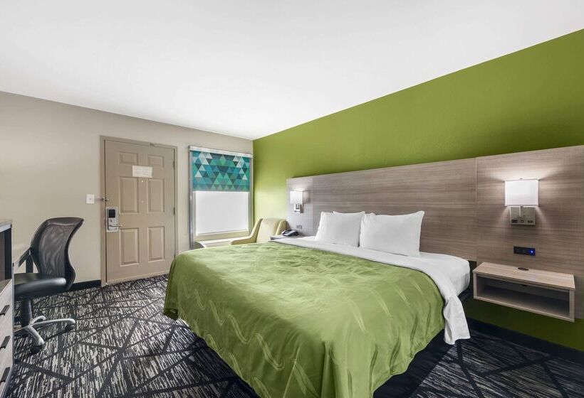 فندق Quality Inn