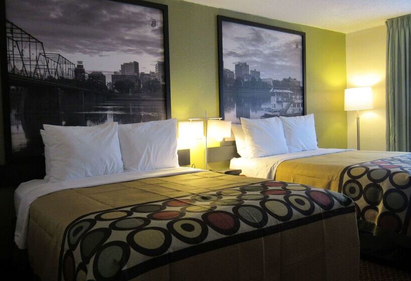 هتل Super 8 By Wyndham New Cumberland