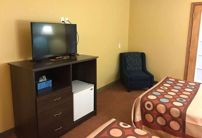 هتل Super 8 By Wyndham Plover Stevens Point Area