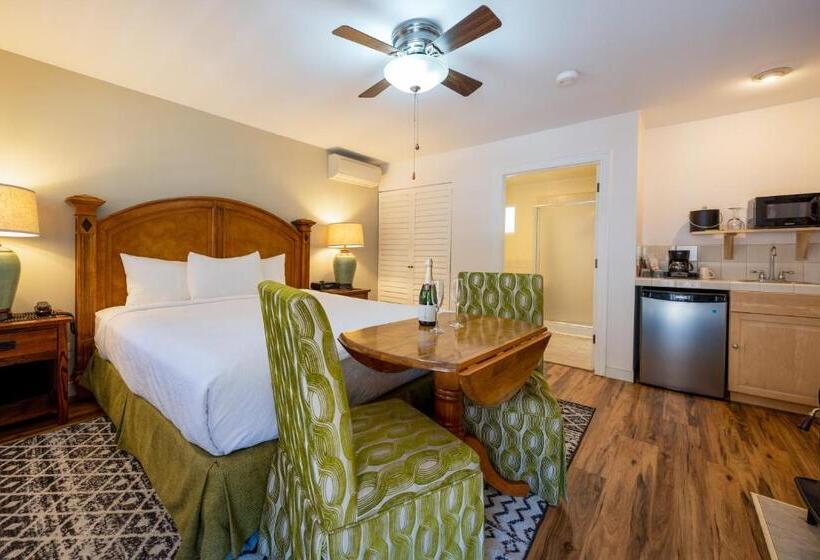 호텔 The Inn On Pine