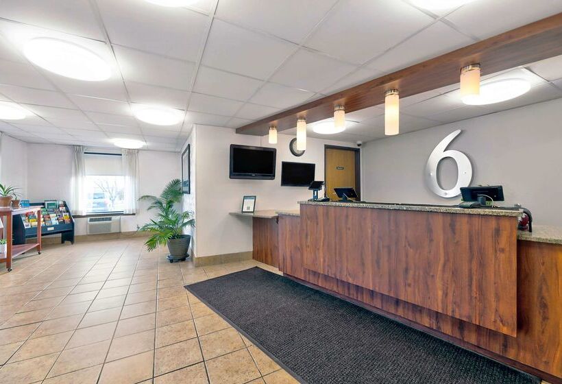 Motel 6cedar Rapids, Ia  Airport