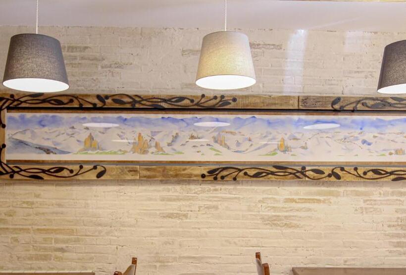 הוסטל Refugio De Bujaruelo