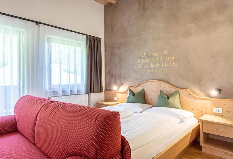 בית מלון כפרי Agriturismo Corjel