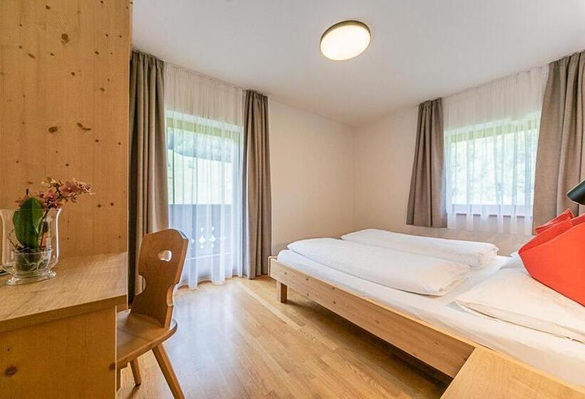 בית מלון כפרי Agriturismo Corjel