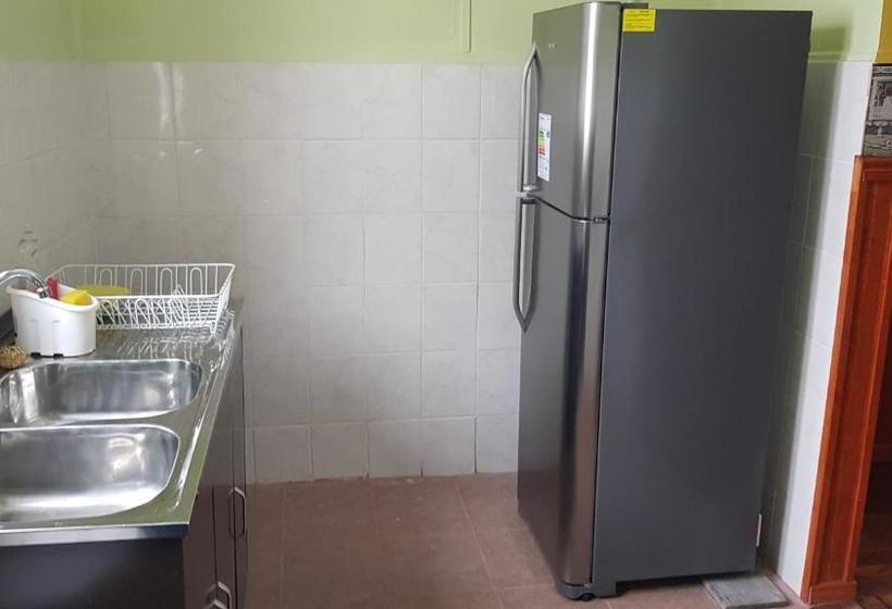 بنسيون Hostal Viajeros