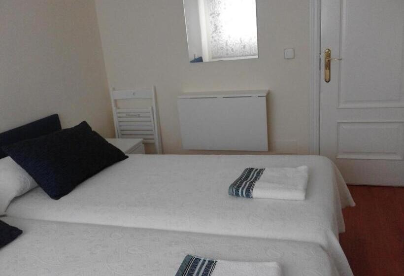 Pensión Residencial Playa Lisa