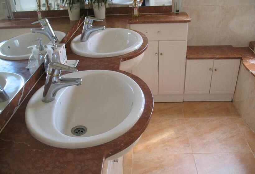 Pensión Residencial Playa Lisa