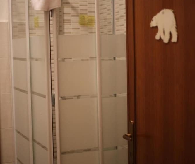 تختخواب و صبحانه La Casa Dell'orso