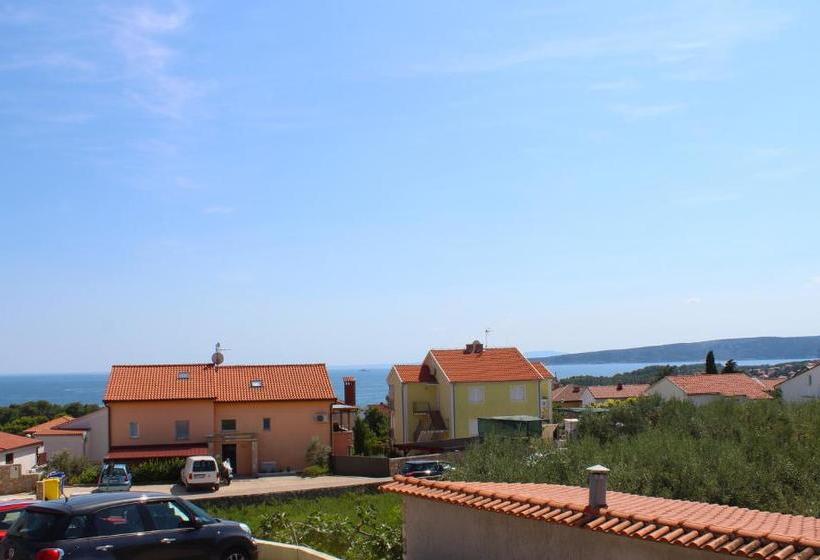 تختخواب و صبحانه Pansion Leggero