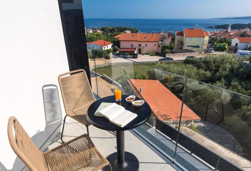 تختخواب و صبحانه Pansion Leggero