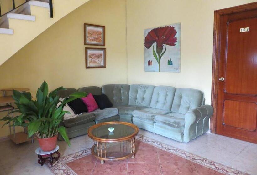 Hostal Restaurante Reina