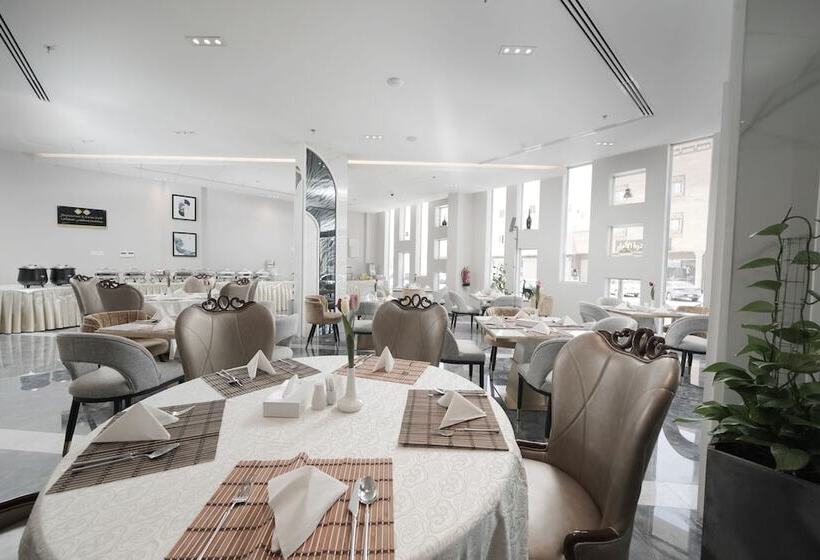 هتل Swiss In Park Tabuk