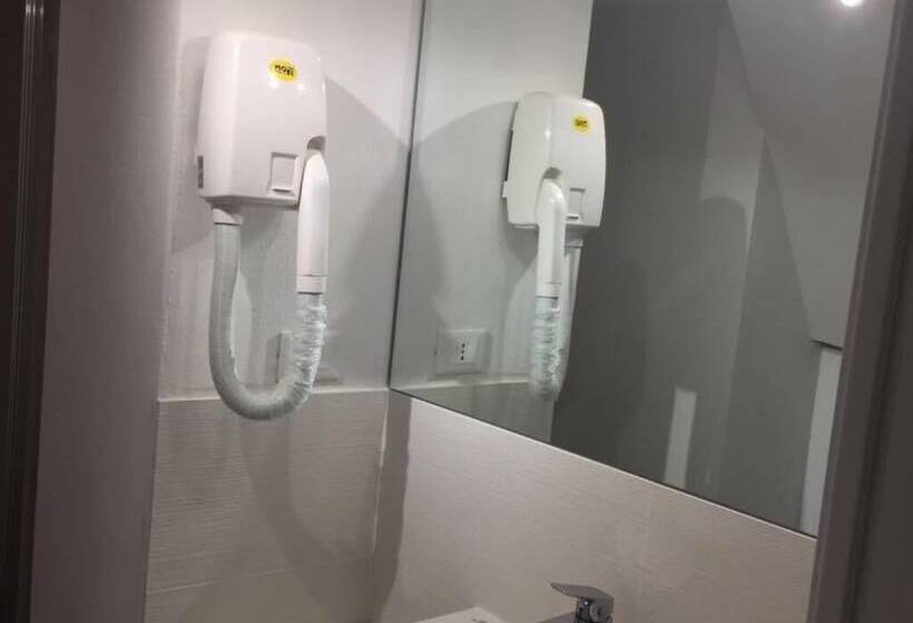 פנסיון Camere Nicolina 2