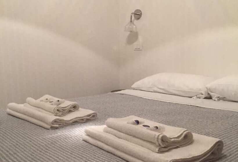 פנסיון Camere Nicolina 2