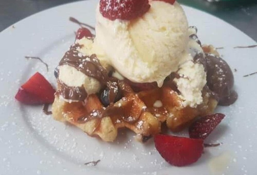 Хостел Old Red House