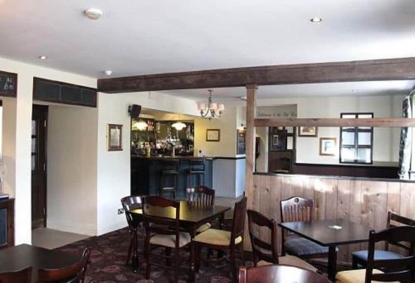 Хостел Old Red House