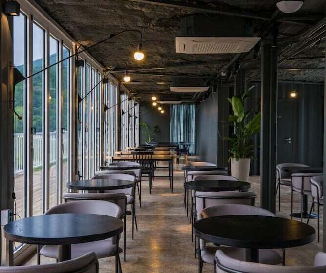 ホテル Parotia Waterhouse