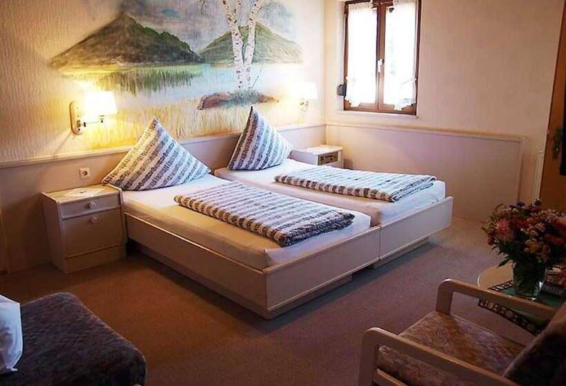 هتل Restaurant Der Einsiedelhof