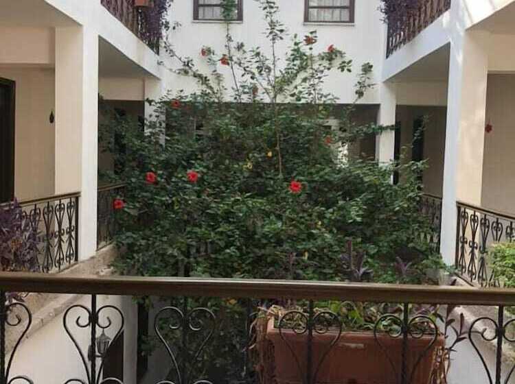 Assos Büyük Yıldızsaray Otel