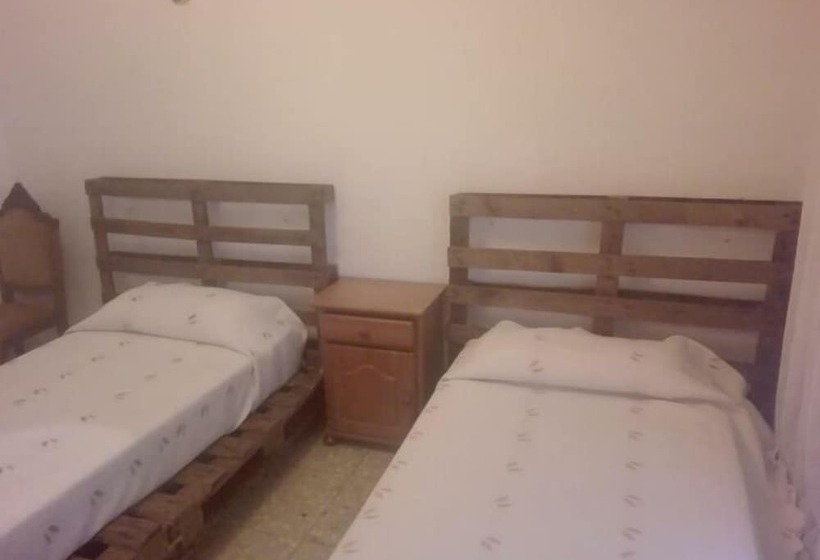 بنسيون Casa Rural Los Amigos
