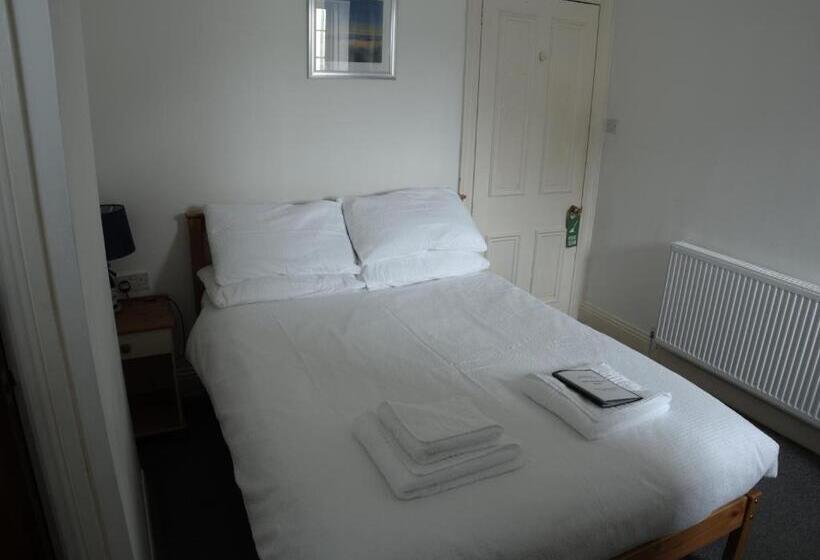פנסיון Elnor Guest House