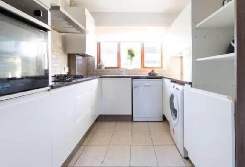 ペンション Oxford Imperial Guest House