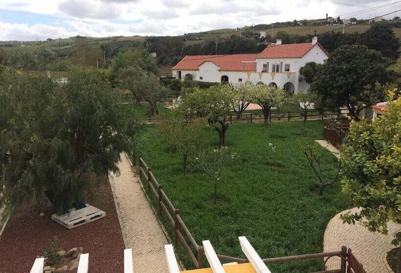ペンション Quinta Ribeira Do Labrador   Lisbon West Wine Route