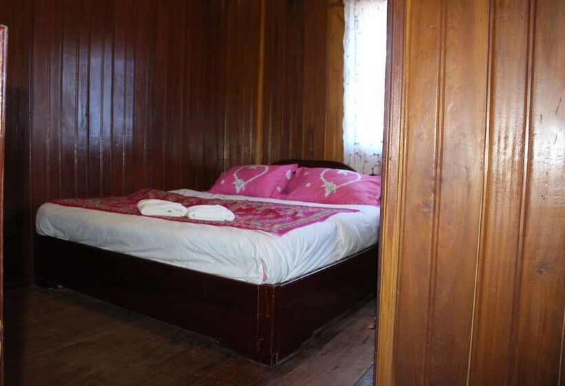 פנסיון Terre De Lumiere