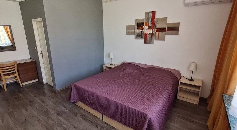 فندق فئة نجمة واحدة Rooms Lara