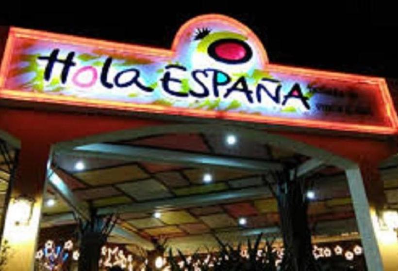 בית מלון כפרי Mactan Island Condo La Mirada Residence , Beach Resort , Large 1 Bedroom , Pools , Ocean Views, Fast