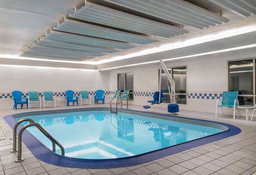 호텔 Americinn By Wyndham Duluth