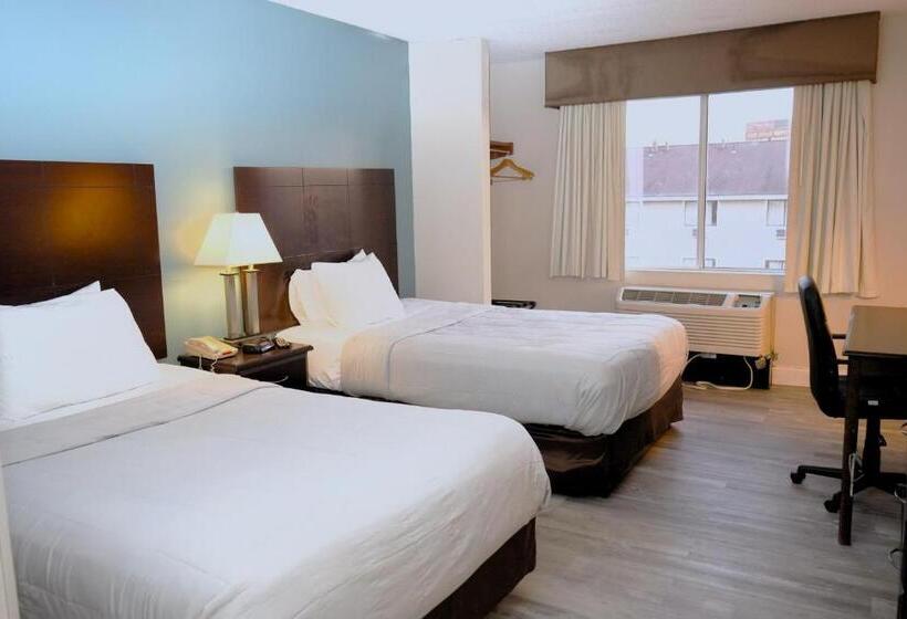 호텔 Copley Inn & Suites, Copley   Akron