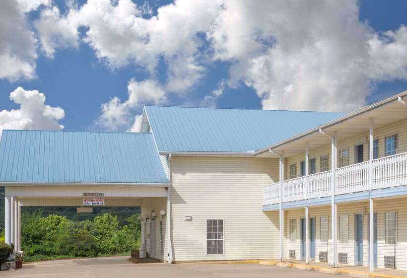 ホテル Days Inn By Wyndham Hardy