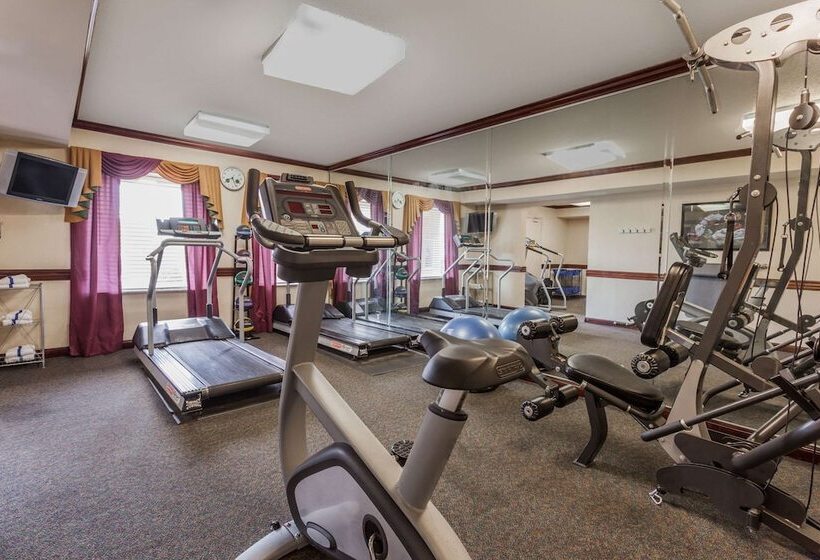 בית מלון כפרי Days Inn & Suites By Wyndham Warren