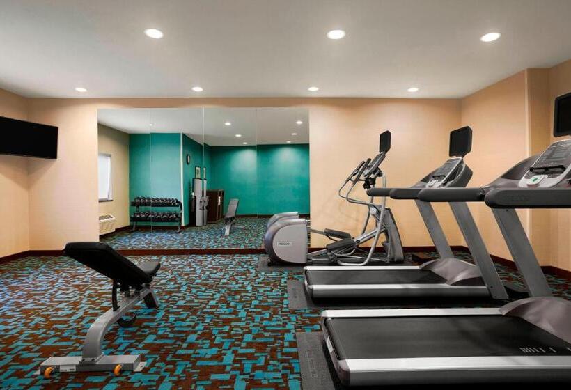 هتل Fairfield Inn & Suites Lansing West