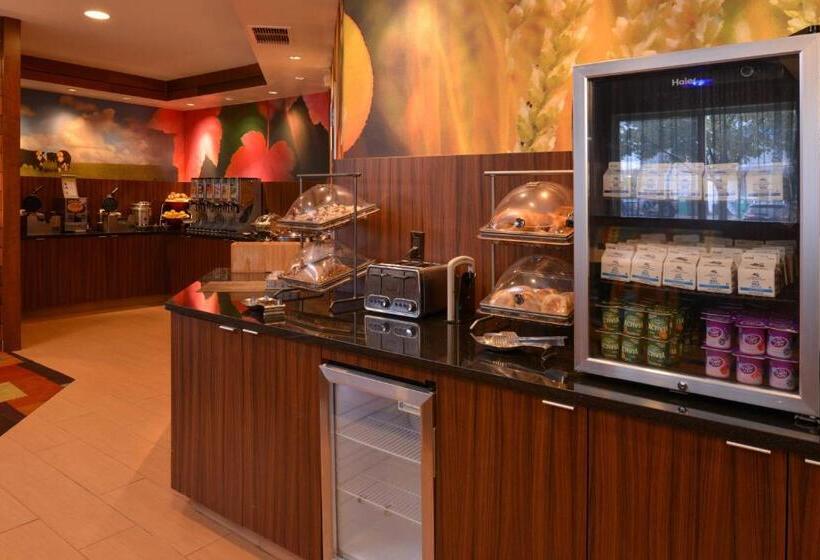 فندق Baymont By Wyndham St Charles