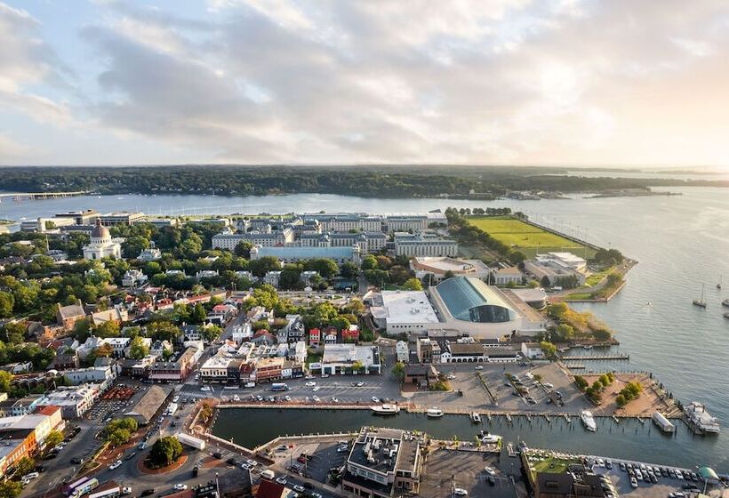 هتل Flag House Inn