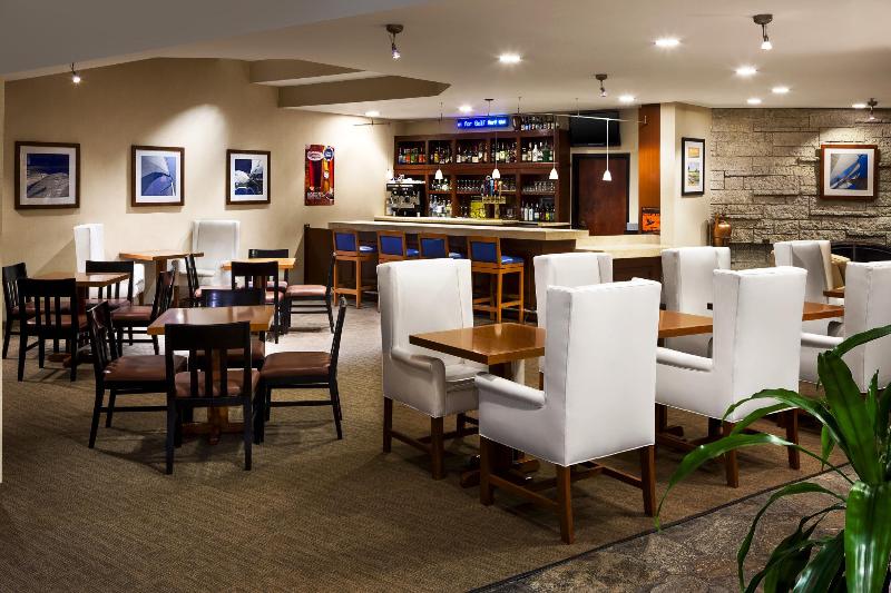هتل Four Points By Sheraton Ventura Harbor Resort
