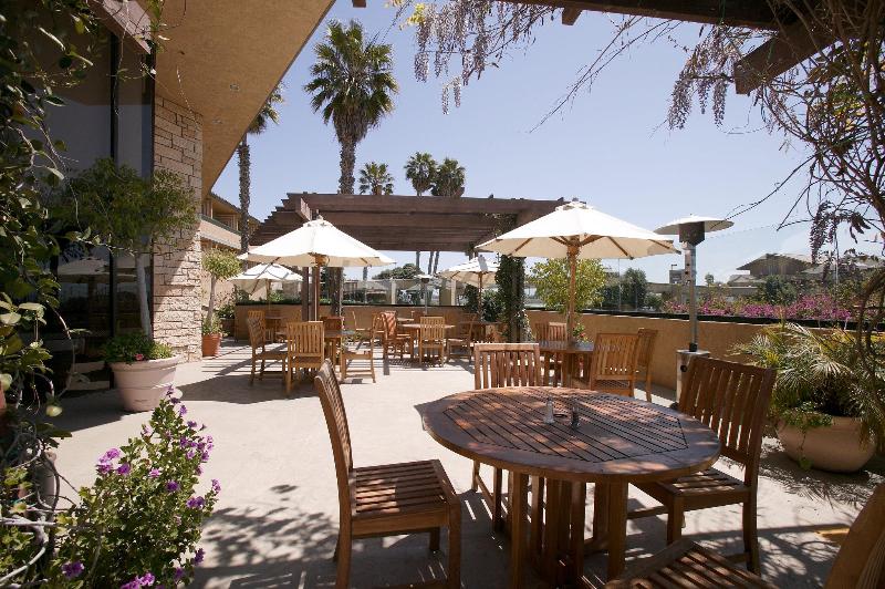 هتل Four Points By Sheraton Ventura Harbor Resort