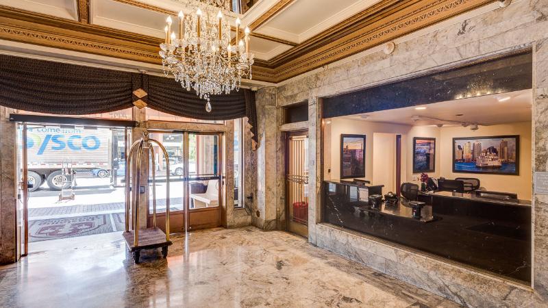 هتل Gaslamp Plaza Suites